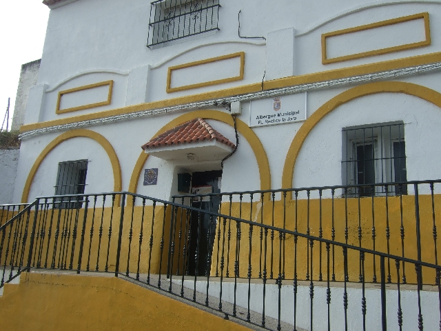 Albergue de El Real de la Jara à l'entrée du village
